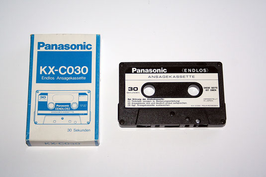 Endlos-Ansagekassette mit 30-Sekunden-Band und Verpackung
