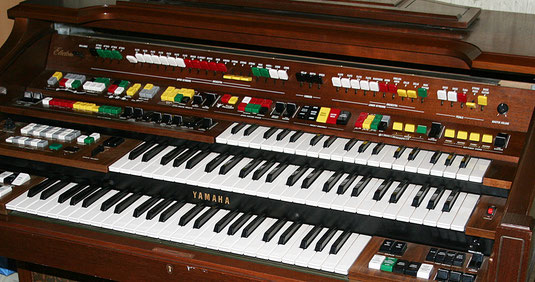 Yamaha D85 Keyboards