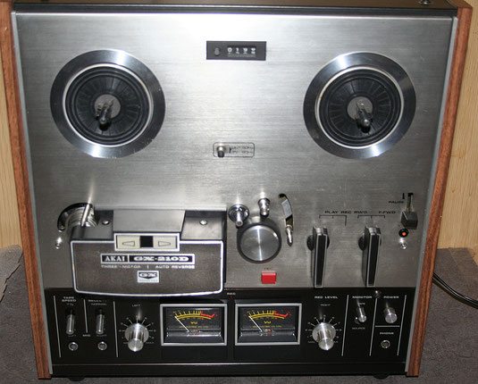 Akai GX-210D Tonbandgerät