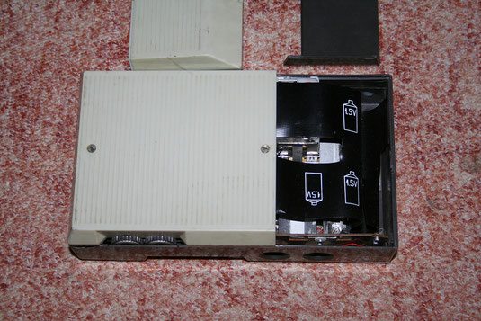 Philips EL 3301 Rückseite mit Batteriefach